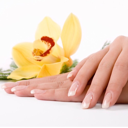 FANCY NAILS SPA - manicure